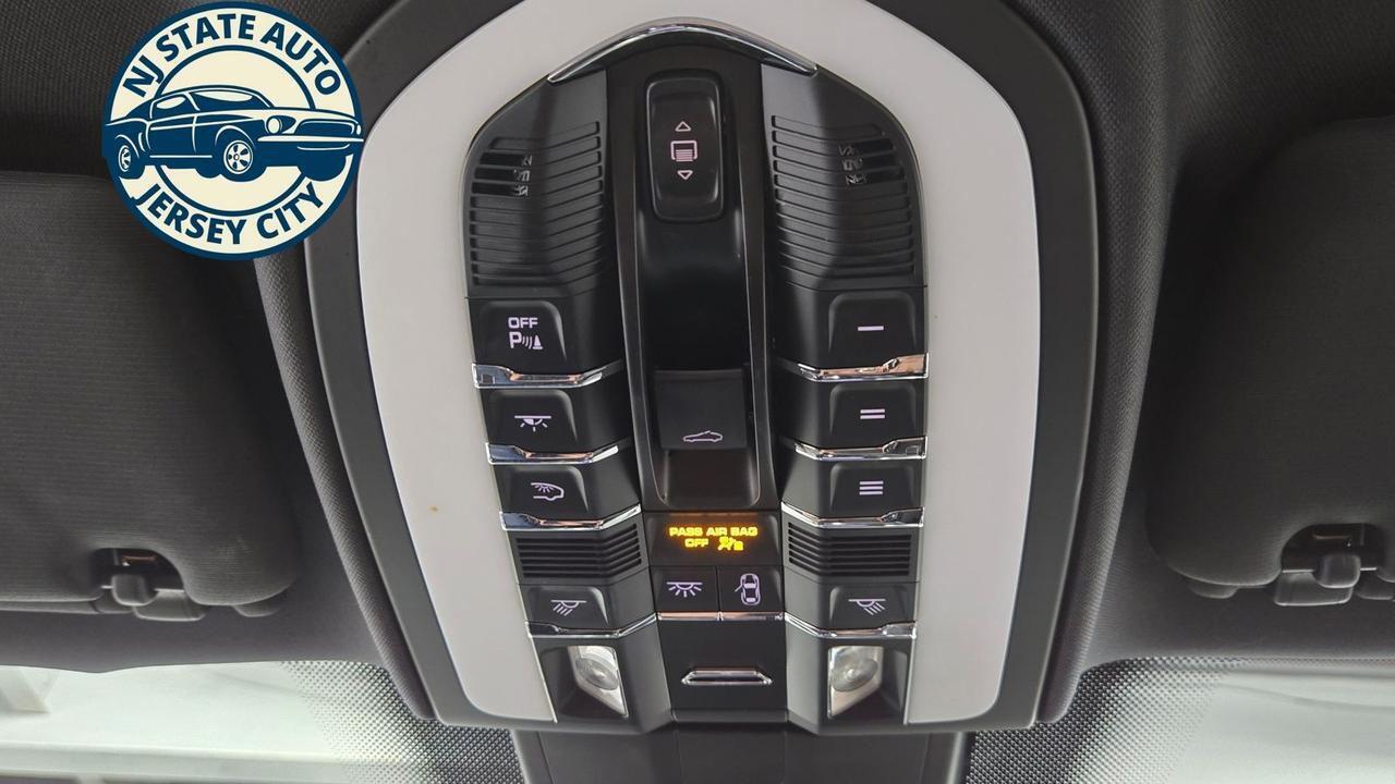 2018 Porsche Cayenne Platinum Edition - Photo 21