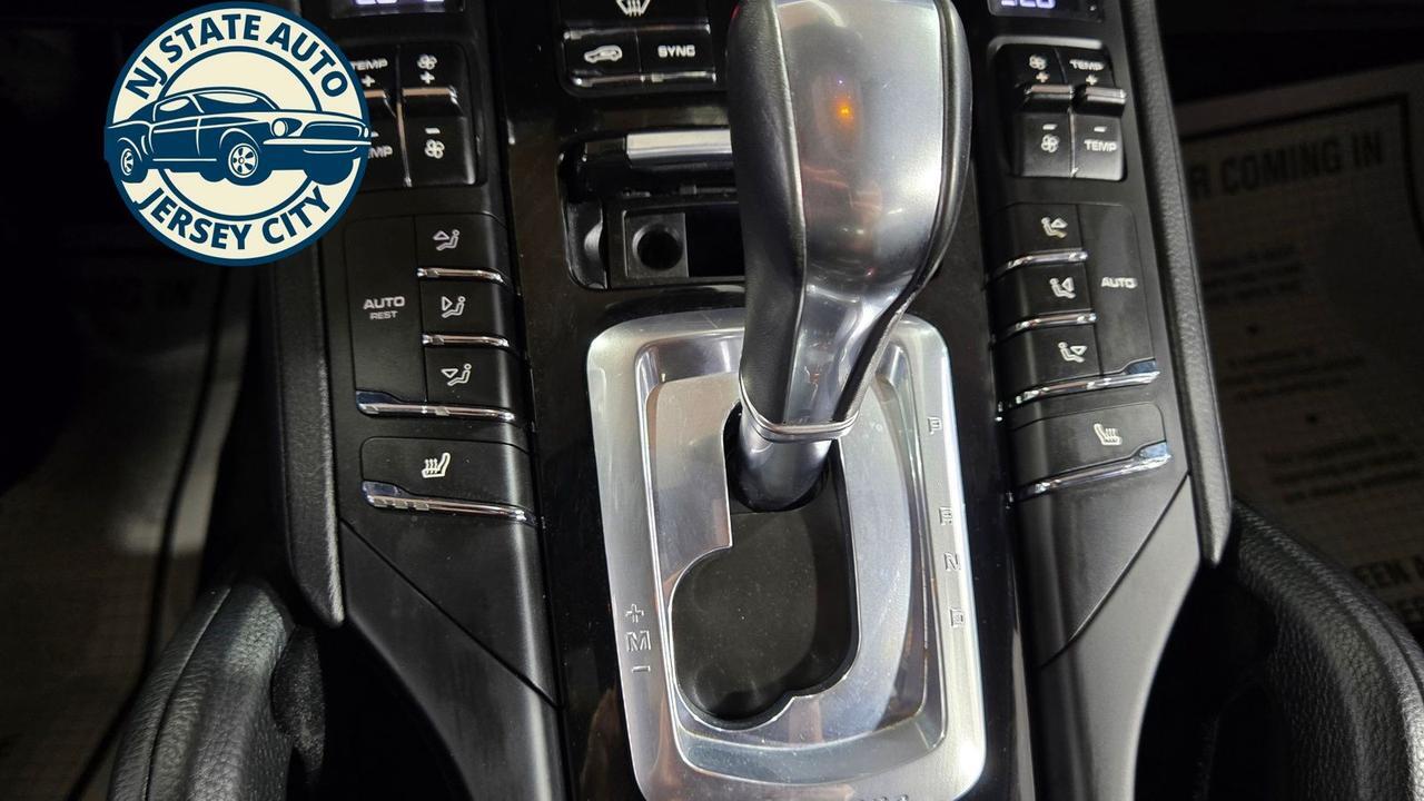 2018 Porsche Cayenne Platinum Edition - Photo 17