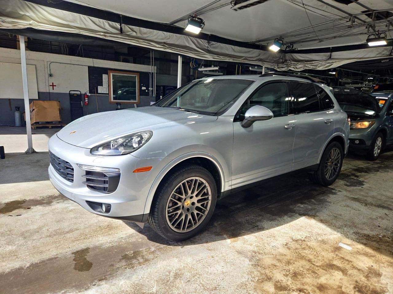 2018 Porsche Cayenne Platinum Edition Lane Change Assist / Ventilated Seats Portland OR