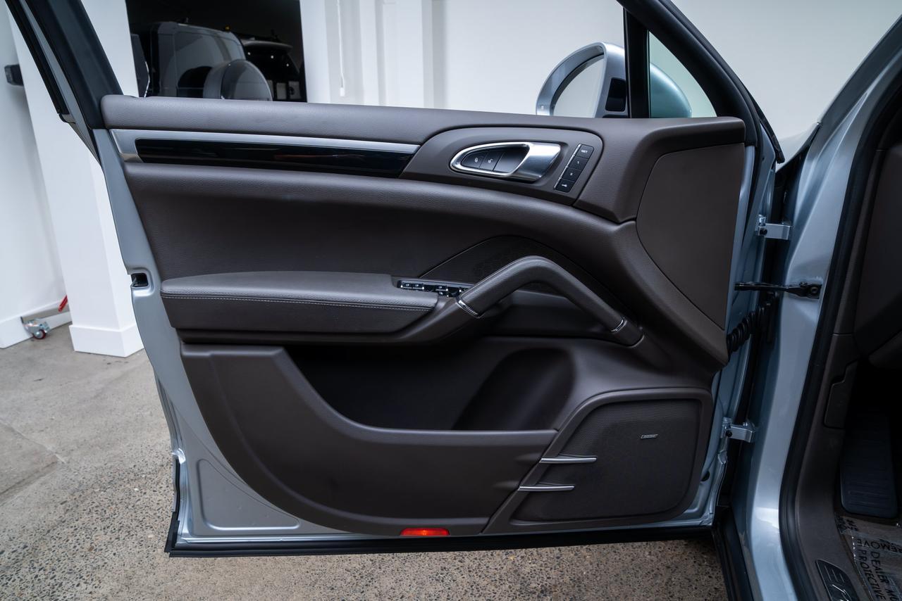 2018 Porsche Cayenne Platinum Edition Lane Change Assist / Ventilated Seats Portland OR