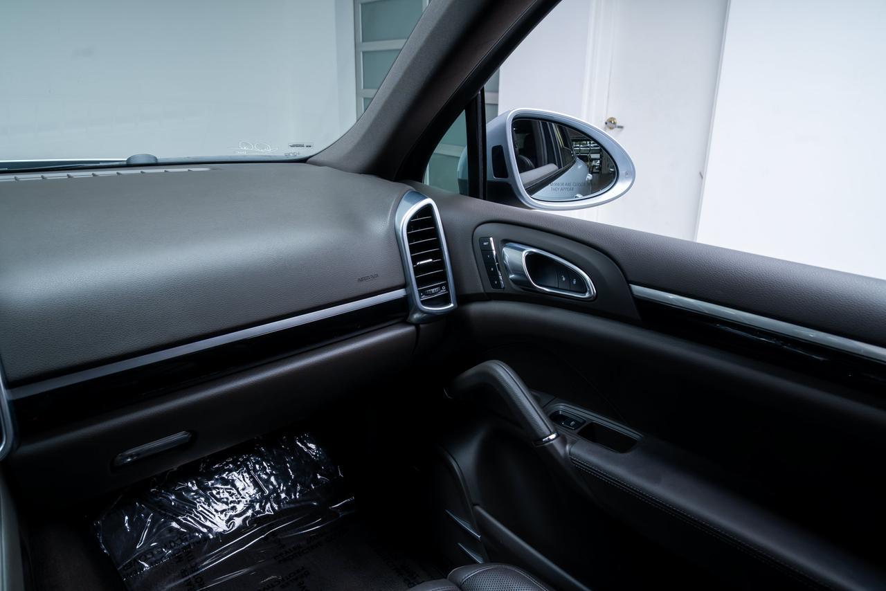 2018 Porsche Cayenne Platinum Edition Lane Change Assist / Ventilated Seats Portland OR