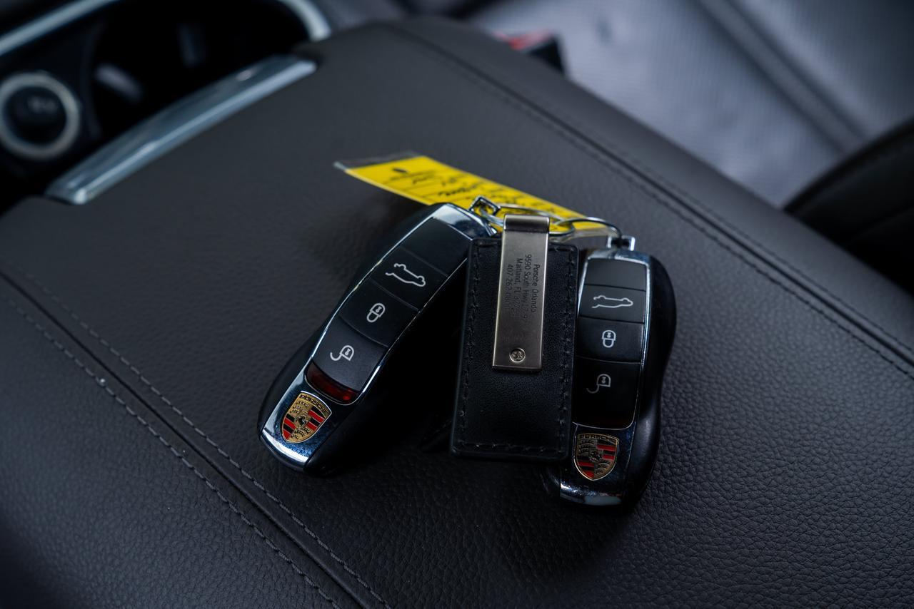 2018 Porsche Cayenne Platinum Edition Lane Change Assist / Ventilated Seats Portland OR