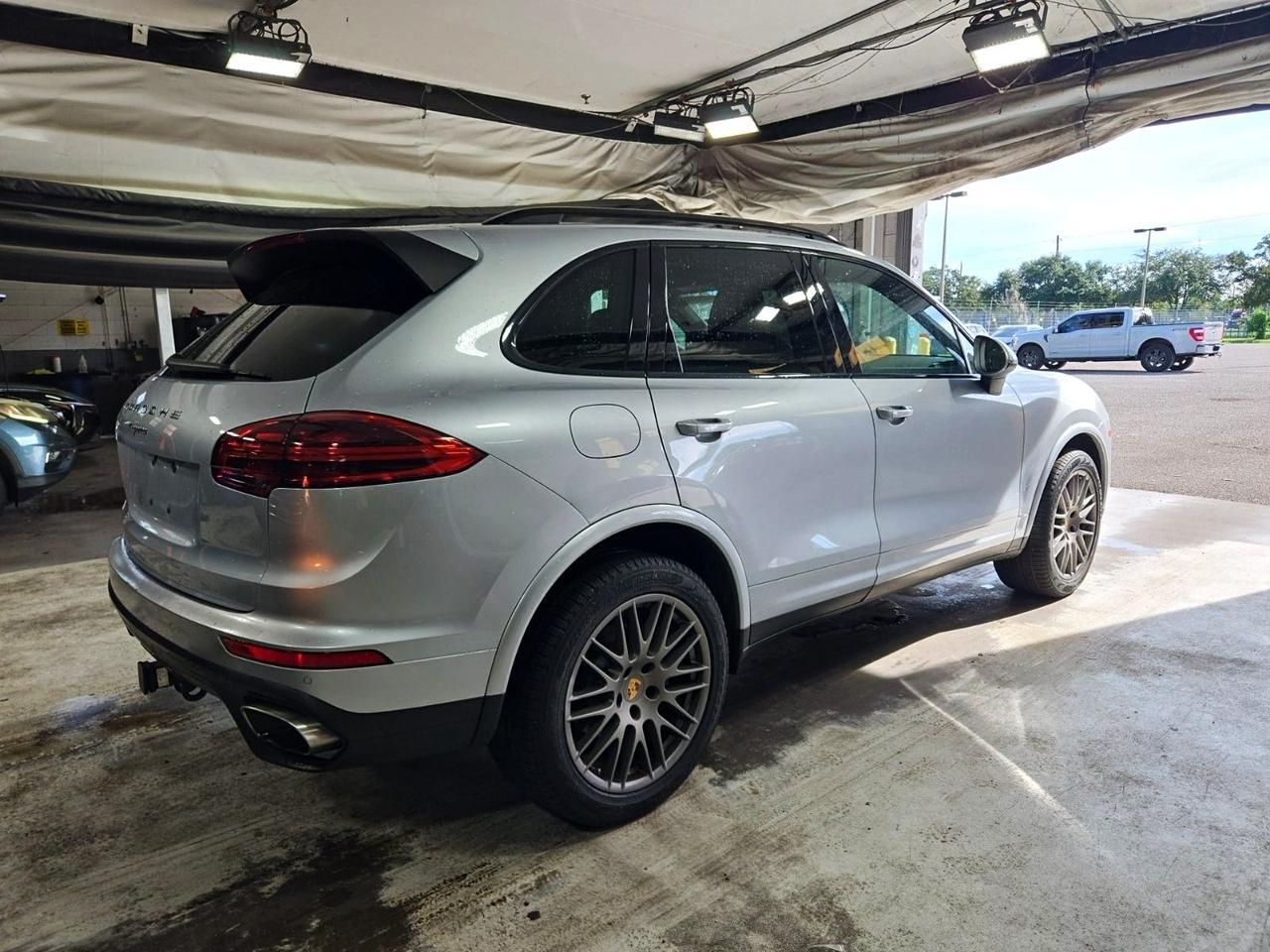 2018 Porsche Cayenne Platinum Edition Lane Change Assist / Ventilated Seats Portland OR