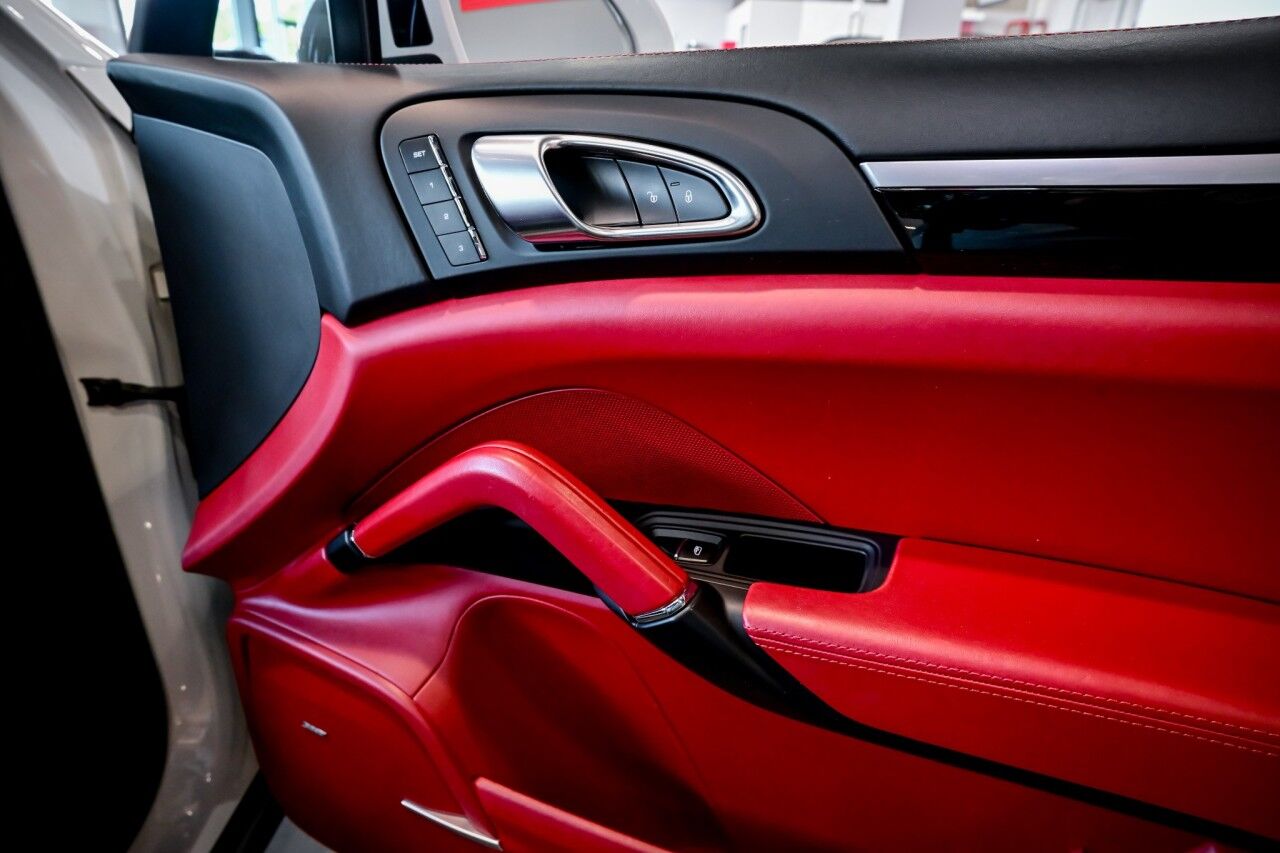 2018 Porsche Cayenne Platinum Edition, RED Interior Springfield NJ