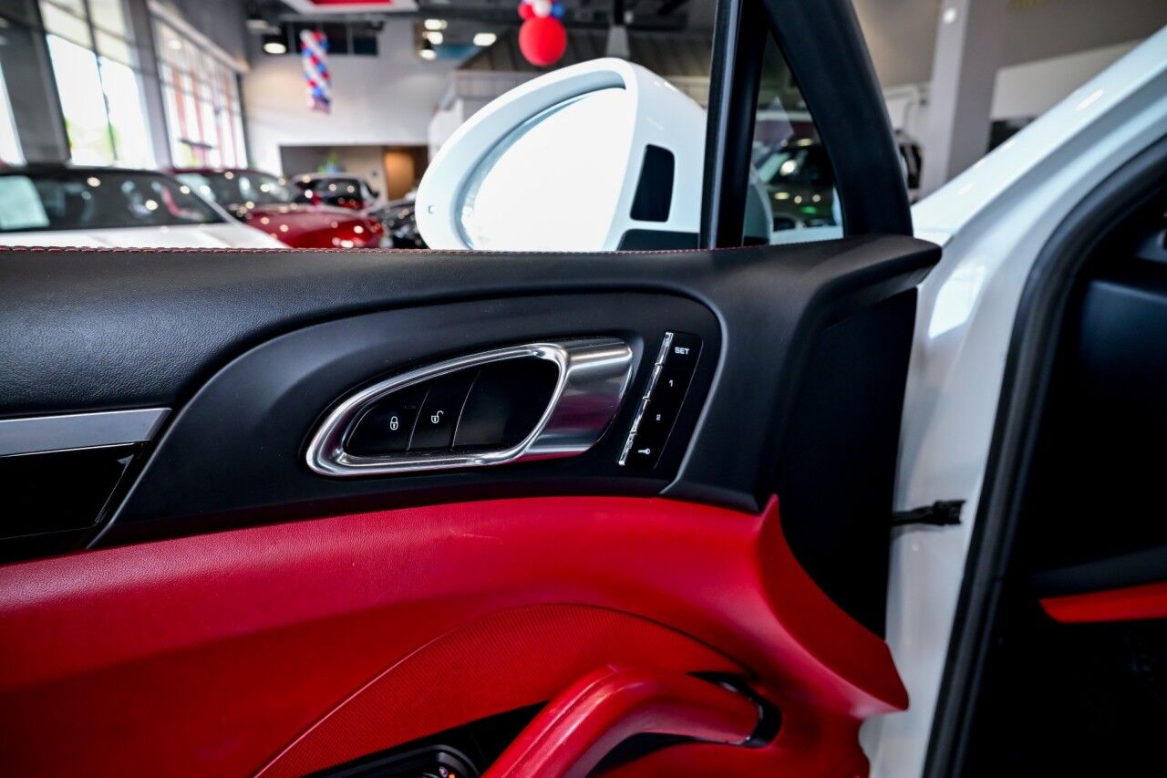 2018 Porsche Cayenne Platinum Edition, RED Interior Springfield NJ