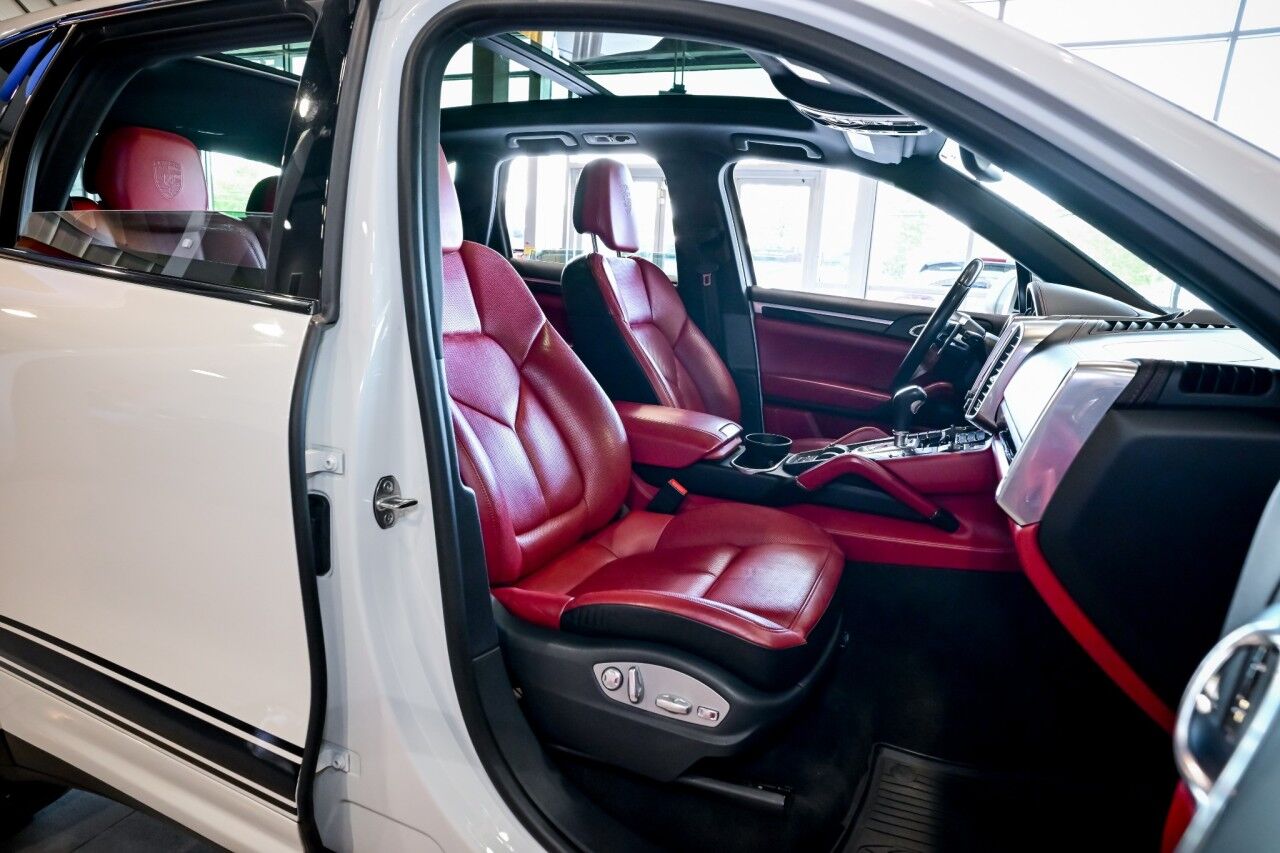 2018 Porsche Cayenne Platinum Edition, RED Interior Springfield NJ