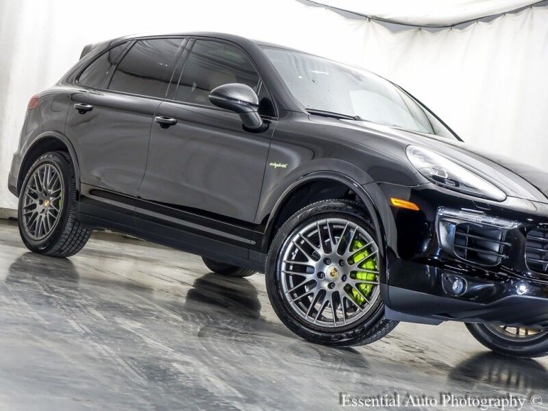 2018 Porsche Cayenne S E-Hybrid Platinum Edition photo 3