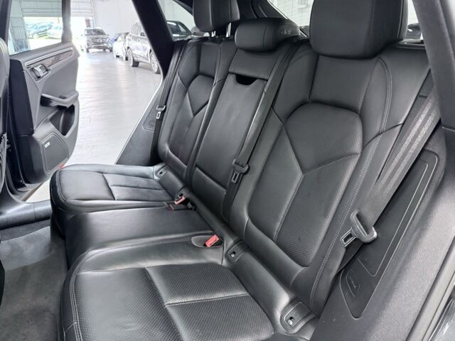 2018 Porsche Macan  Dallas TX 2018 Porsche Macan  Dallas TX