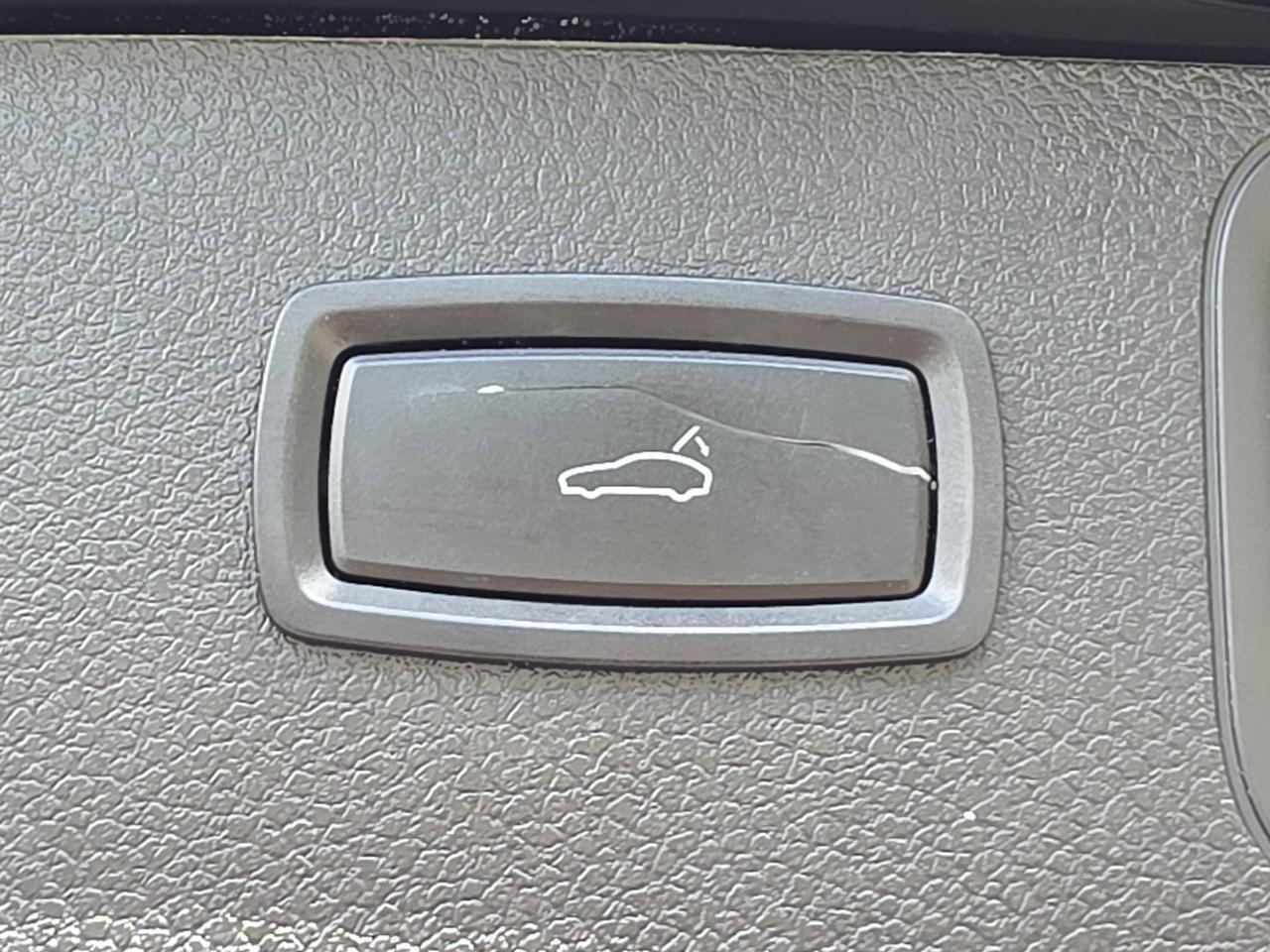 2018 Porsche Macan Dalton GA