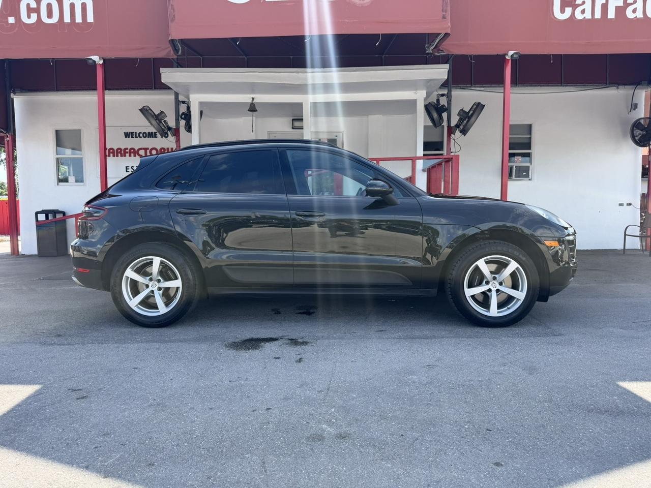 2018 Porsche Macan Hollywood FL