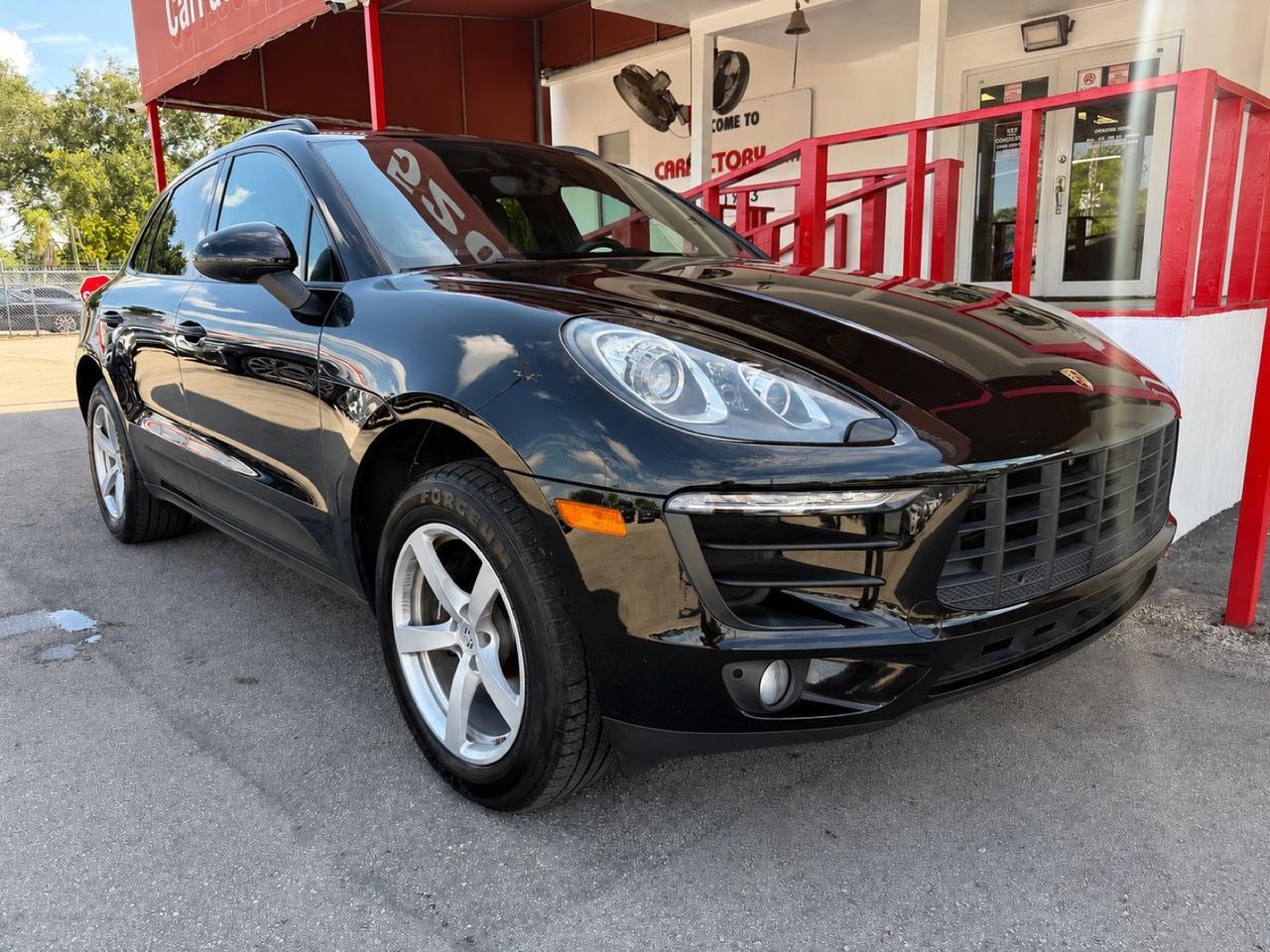 2018 Porsche Macan Hollywood FL