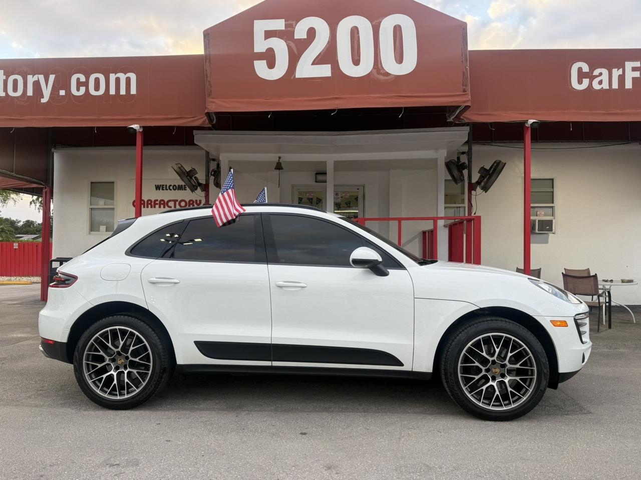 2018 Porsche Macan Hollywood FL
