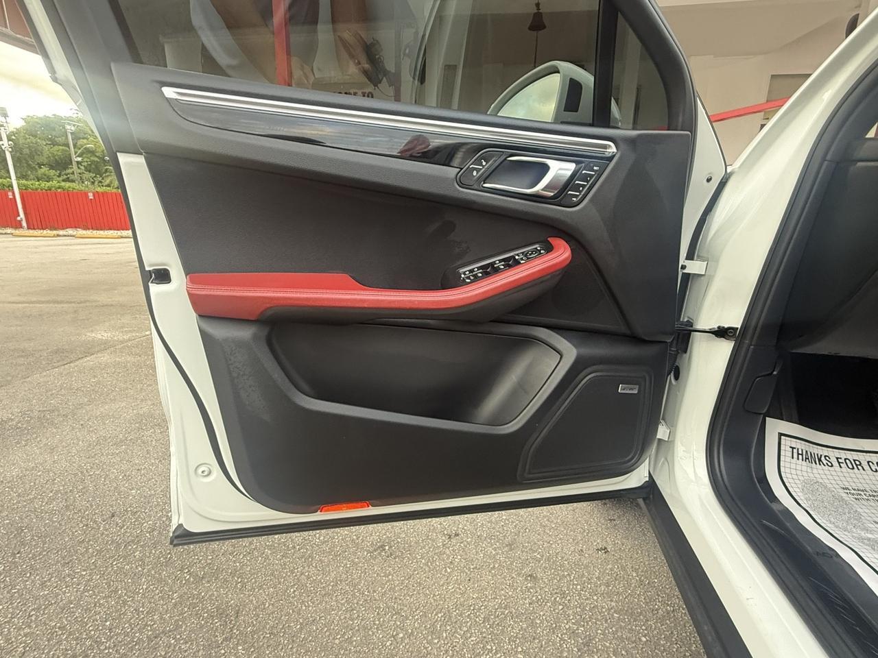 2018 Porsche Macan Hollywood FL