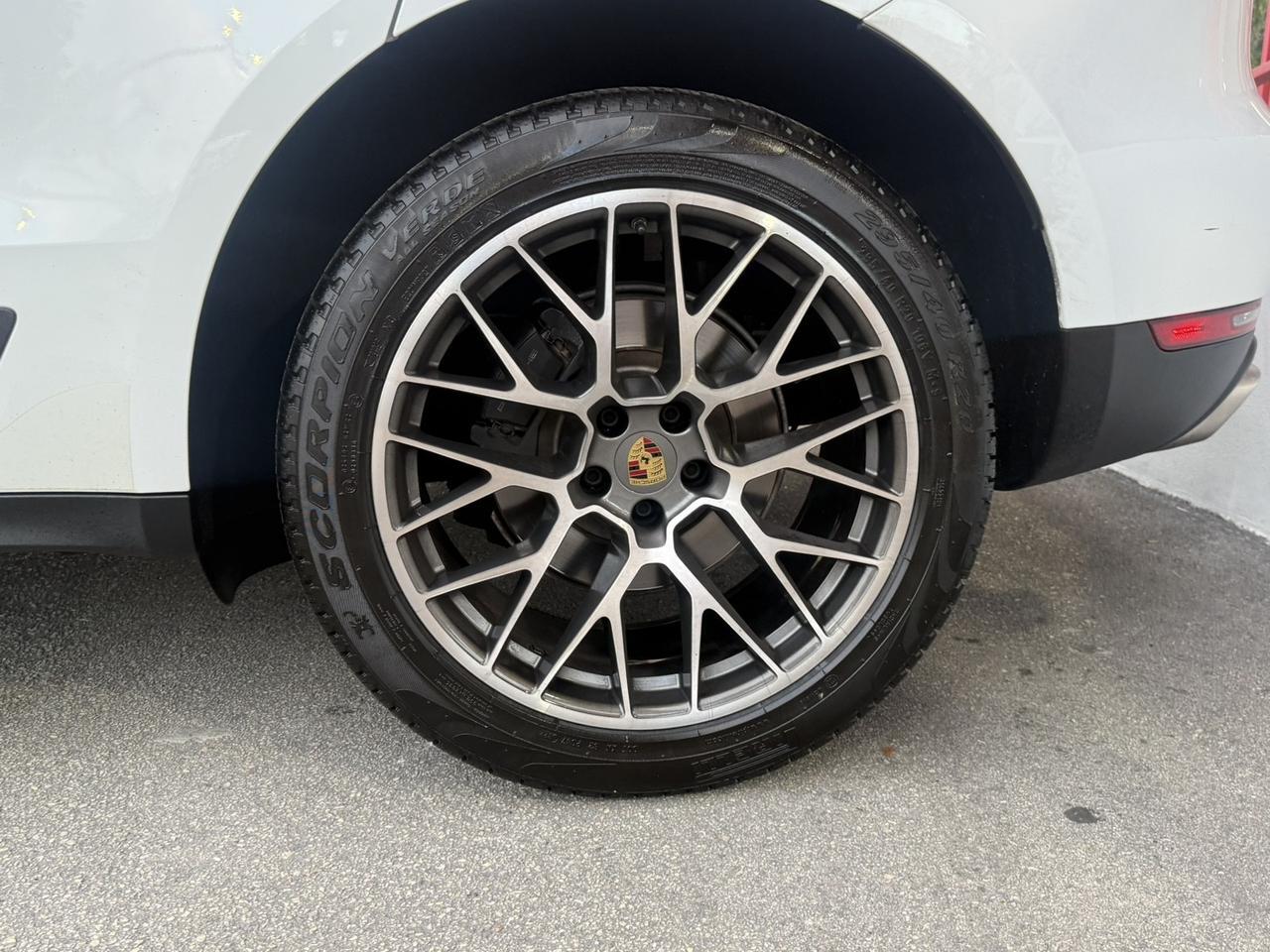 2018 Porsche Macan Hollywood FL