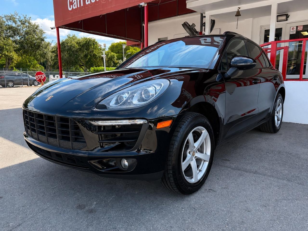 2018 Porsche Macan Hollywood FL