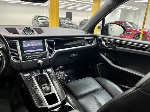 2018 Porsche Macan Base Dallas TX