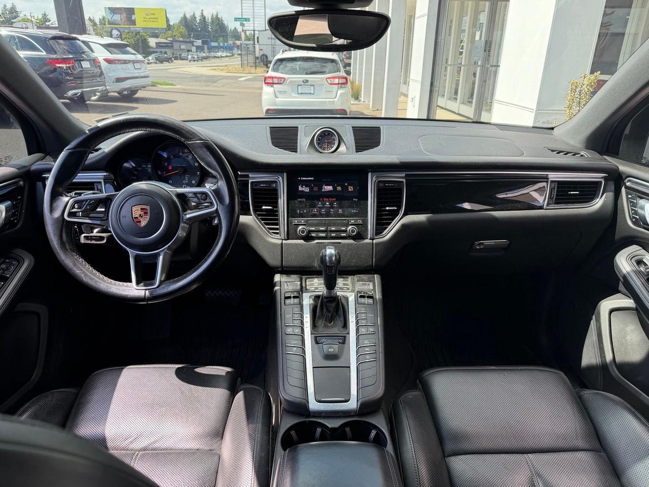 2018 Porsche Macan Base Gladstone OR