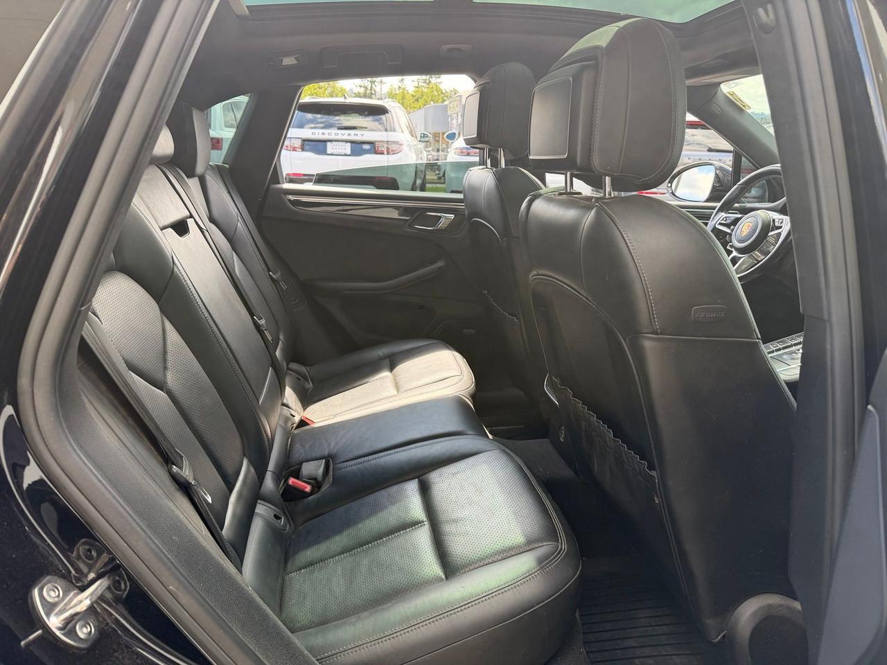 2018 Porsche Macan Base Gladstone OR