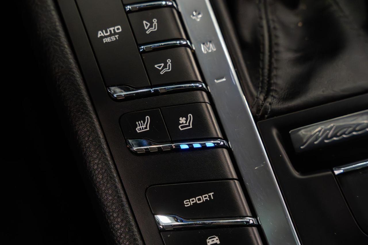 2018 Porsche Macan Base Gladstone OR