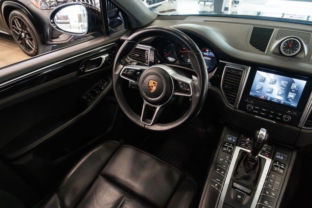 2018 Porsche Macan Base Gladstone OR