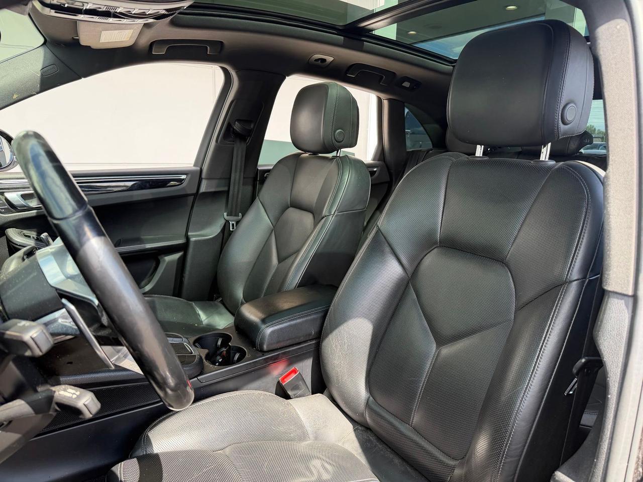 2018 Porsche Macan Base Gladstone OR