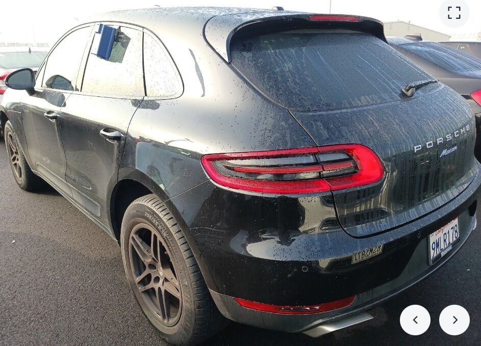 2018 Porsche Macan Base OR