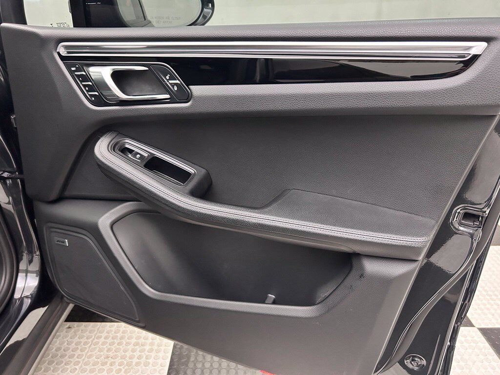 2018 Porsche Macan Base Portland OR