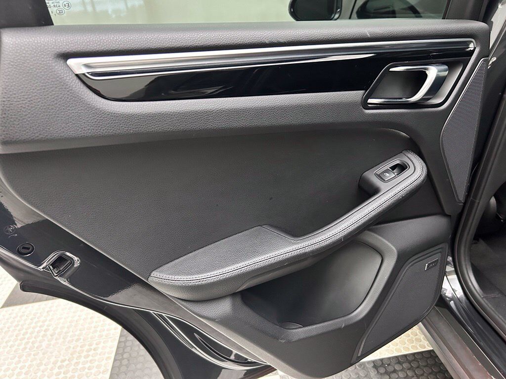 2018 Porsche Macan Base Portland OR