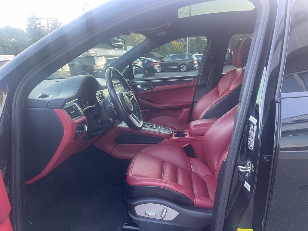 2018 Porsche Macan GTS Orange MA