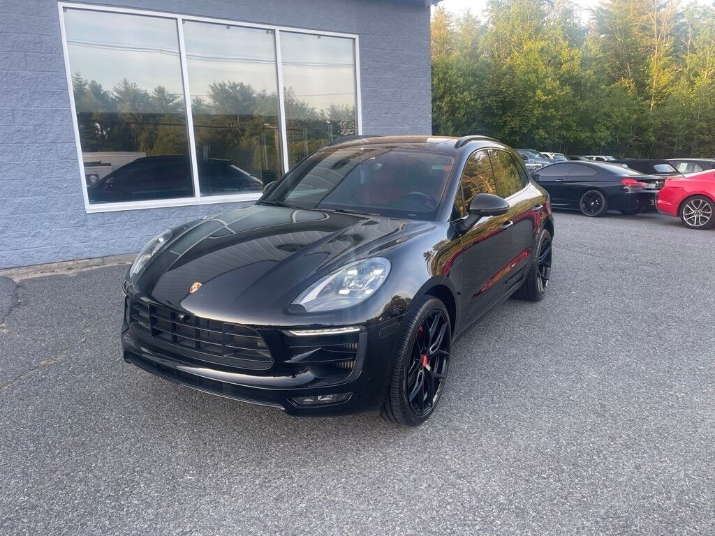 2018 Porsche Macan GTS Orange MA