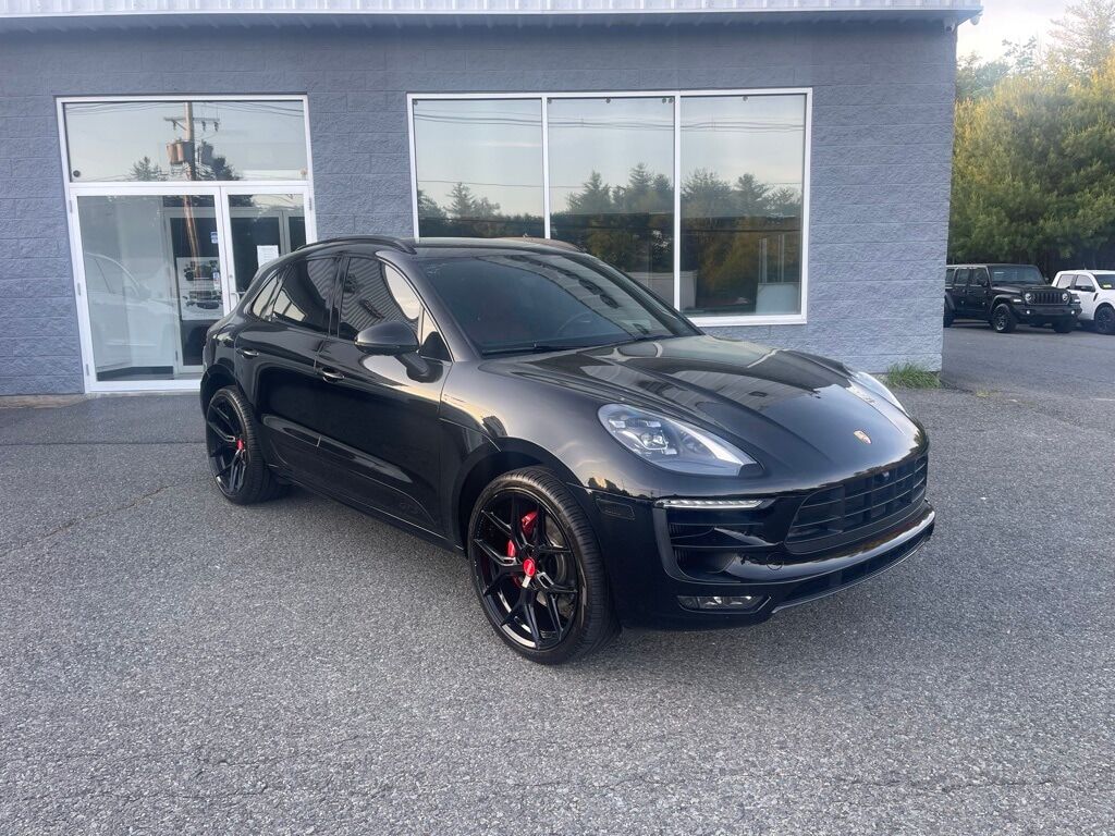 2018 Porsche Macan GTS Orange MA