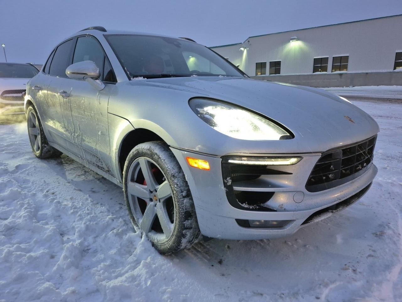 2018 Porsche Macan GTS PRMPKGPLUS 21SPRTWHEELS REDLTHR PANROOF VENTSEATS NOACCIDENT Toronto ON