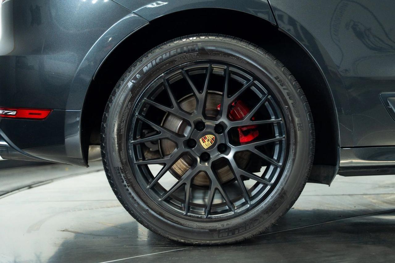 2018 Porsche Macan GTS Sport Utility 4D St. Louis MO