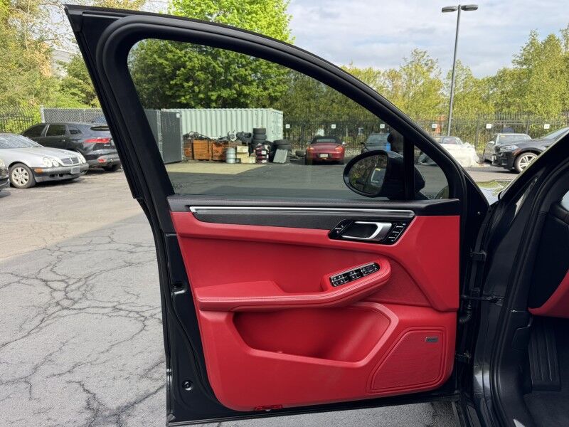 2018 Porsche Macan GTS Willow Grove PA