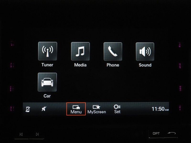 2018 Porsche Macan *PANORAMA MOONROOF, SAFETY ALERTS, BACKUP-CAMERA, COLOR TOUCHSCREEN, HEATED SEATS, KEYLESS ENTRY, POWER LIFTGATE, 18 INCH ALLOYS, BLUETOOTH PHONE & AUDIO Round Rock TX