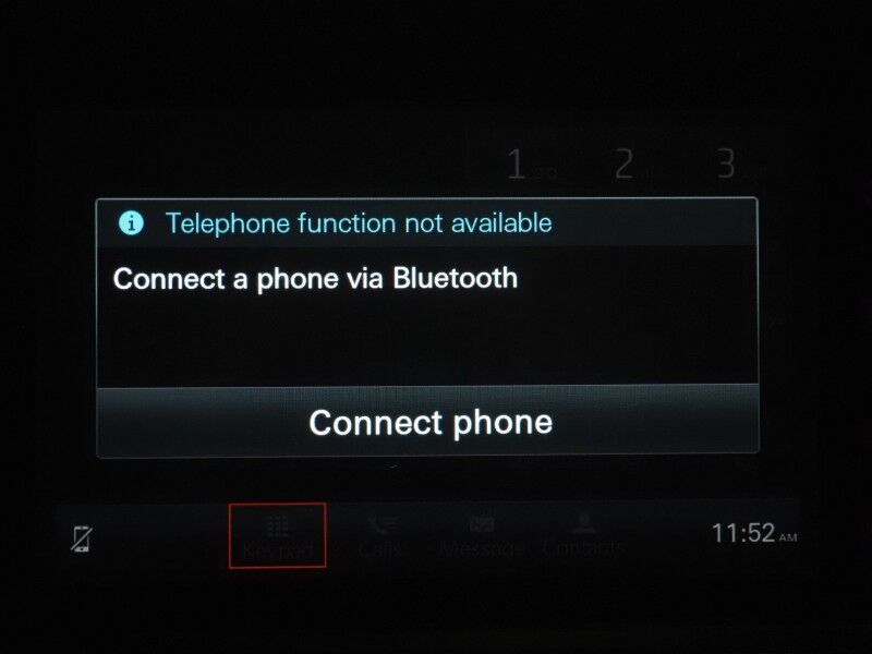 2018 Porsche Macan *PANORAMA MOONROOF, SAFETY ALERTS, BACKUP-CAMERA, COLOR TOUCHSCREEN, HEATED SEATS, KEYLESS ENTRY, POWER LIFTGATE, 18 INCH ALLOYS, BLUETOOTH PHONE & AUDIO Round Rock TX