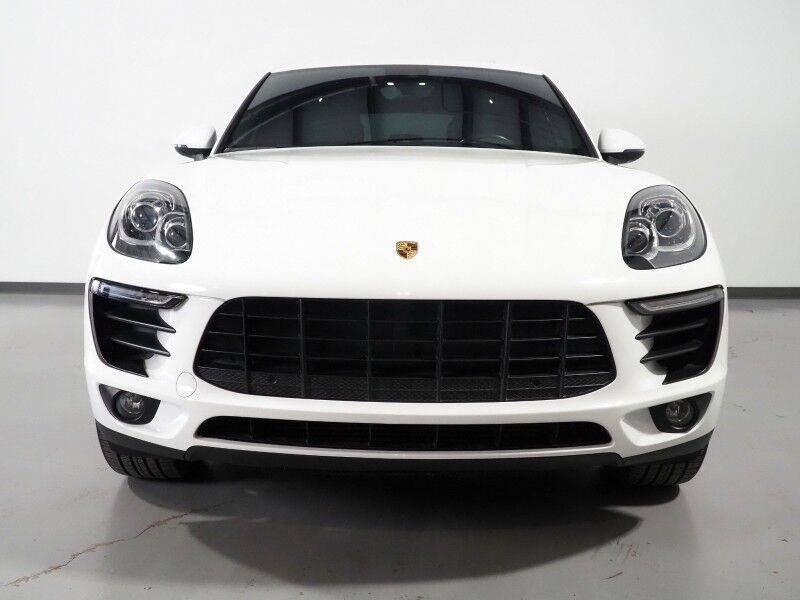 2018 Porsche Macan *PANORAMA MOONROOF, SAFETY ALERTS, BACKUP-CAMERA, COLOR TOUCHSCREEN, HEATED SEATS, KEYLESS ENTRY, POWER LIFTGATE, 18 INCH ALLOYS, BLUETOOTH PHONE & AUDIO Round Rock TX