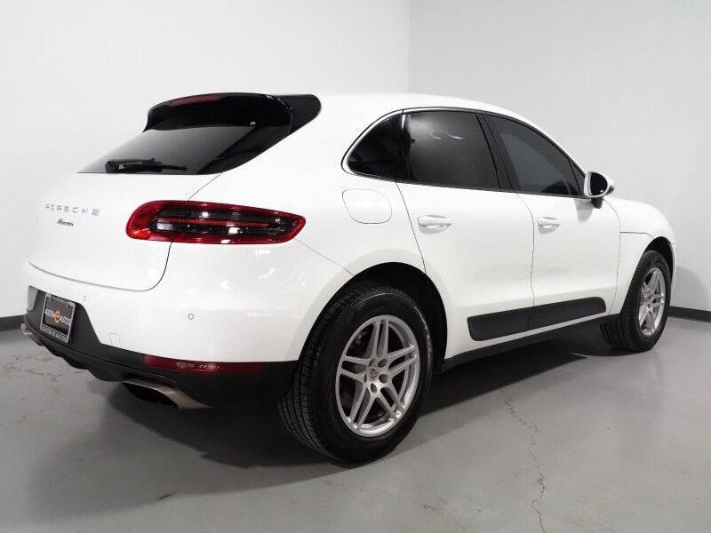 2018 Porsche Macan *PANORAMA MOONROOF, SAFETY ALERTS, BACKUP-CAMERA, COLOR TOUCHSCREEN, HEATED SEATS, KEYLESS ENTRY, POWER LIFTGATE, 18 INCH ALLOYS, BLUETOOTH PHONE & AUDIO Round Rock TX