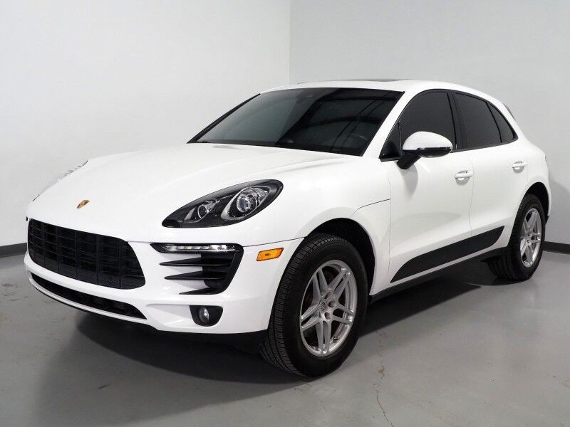 2018 Porsche Macan *PANORAMA MOONROOF, SAFETY ALERTS, BACKUP-CAMERA, COLOR TOUCHSCREEN, HEATED SEATS, KEYLESS ENTRY, POWER LIFTGATE, 18 INCH ALLOYS, BLUETOOTH PHONE & AUDIO Round Rock TX