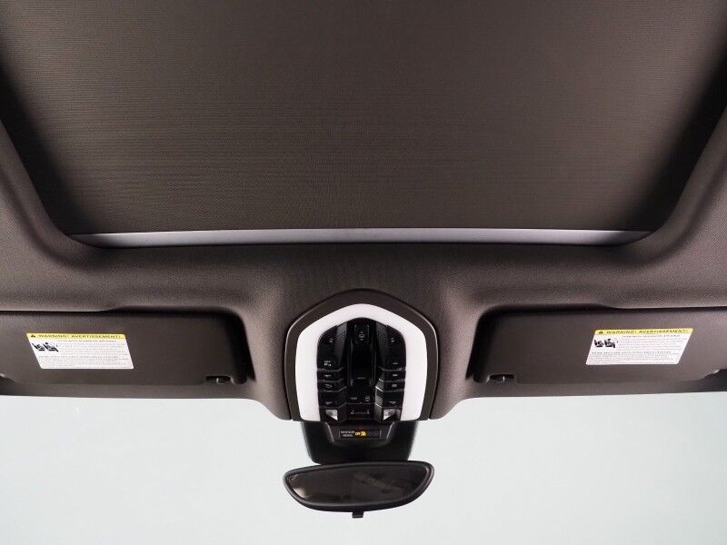 2018 Porsche Macan *PANORAMA MOONROOF, SAFETY ALERTS, BACKUP-CAMERA, COLOR TOUCHSCREEN, HEATED SEATS, KEYLESS ENTRY, POWER LIFTGATE, 18 INCH ALLOYS, BLUETOOTH PHONE & AUDIO Round Rock TX