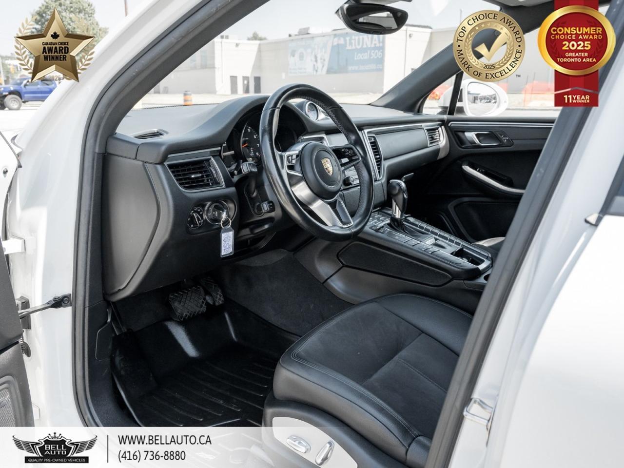 2018 Porsche Macan PANORAMIC ROOF | BACKUP CAMERA | POWER AND HEATED SEAT | AWD | CD PLAYER | LOW KMS Toronto ON