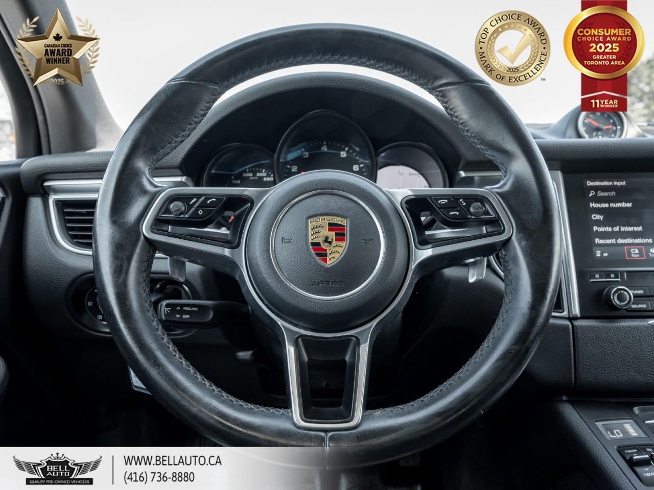 2018 Porsche Macan PANORAMIC ROOF | BACKUP CAMERA | POWER AND HEATED SEAT | AWD | CD PLAYER | LOW KMS Toronto ON