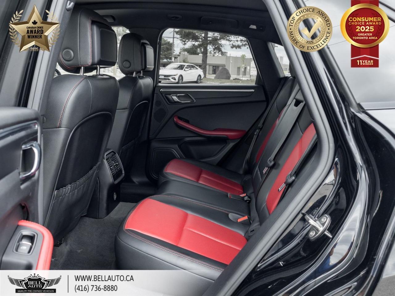 2018 Porsche Macan RED LEATHER | PANORAMIC SUNROOF | LANE DEPARTURE | BACKUPCAMERA | POWER SEATS | NAVI | NO ACCIDENT Toronto ON