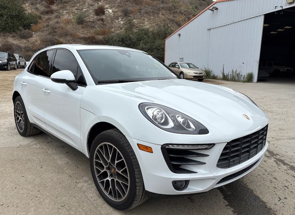 2018 Porsche Macan S OR