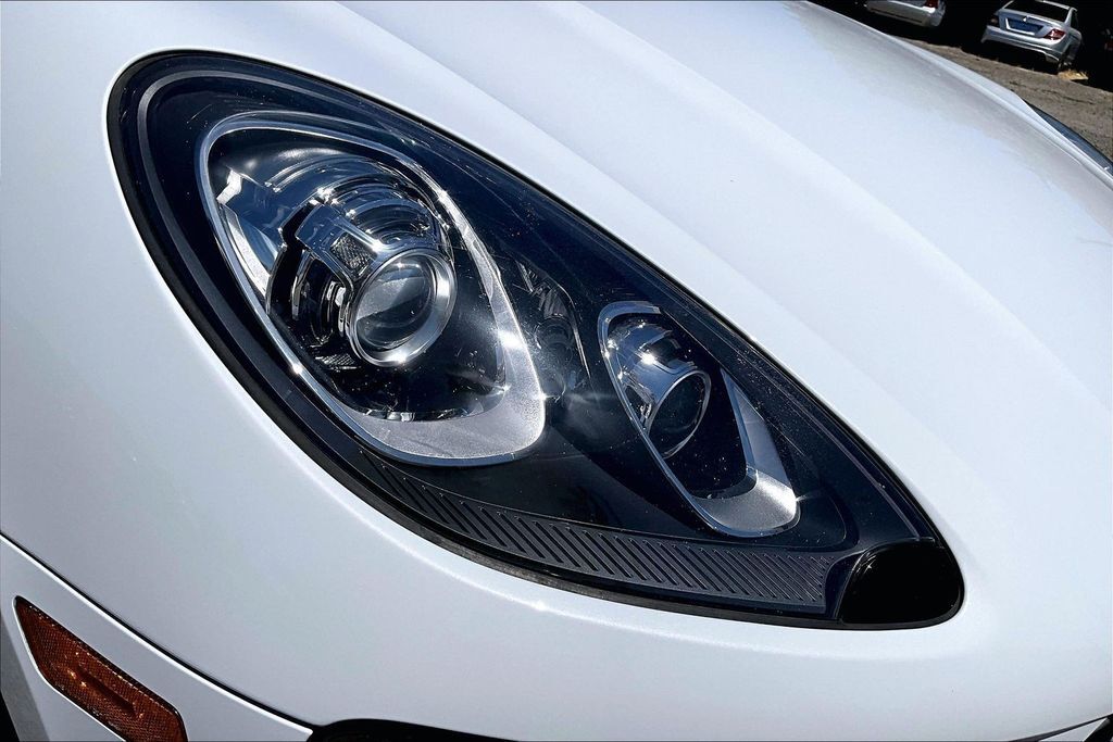 2018 Porsche Macan S OR