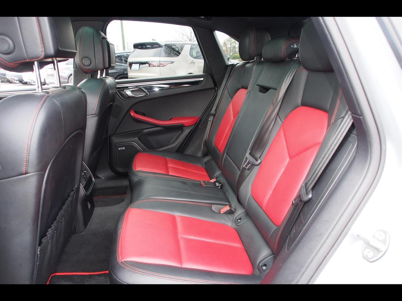 2018 Porsche Macan S