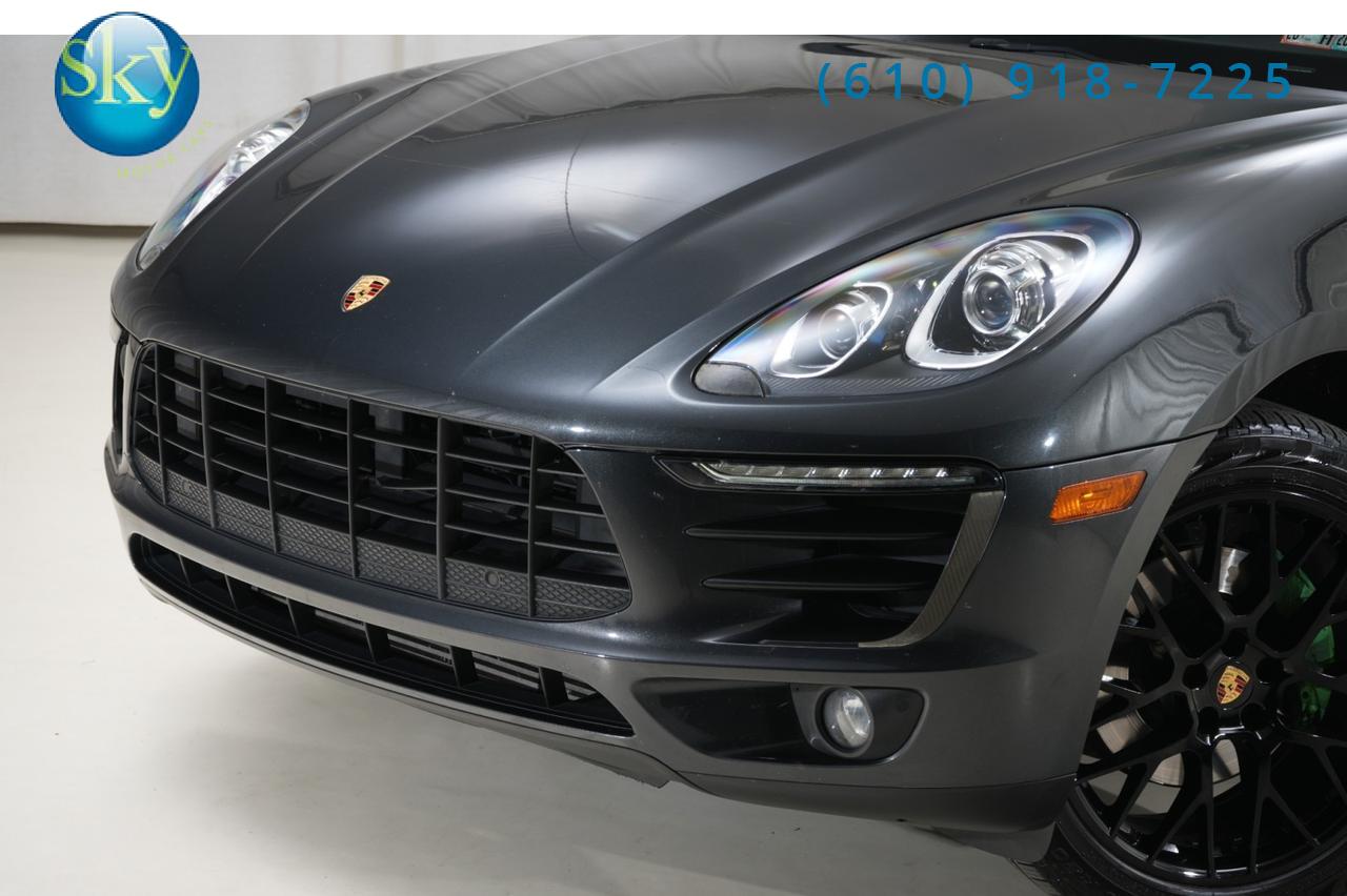 2018 Porsche Macan Sport Edition AWD