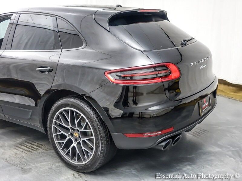 2018 Porsche Macan Sport Edition Willowbrook IL