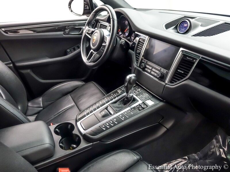 2018 Porsche Macan Sport Edition Willowbrook IL