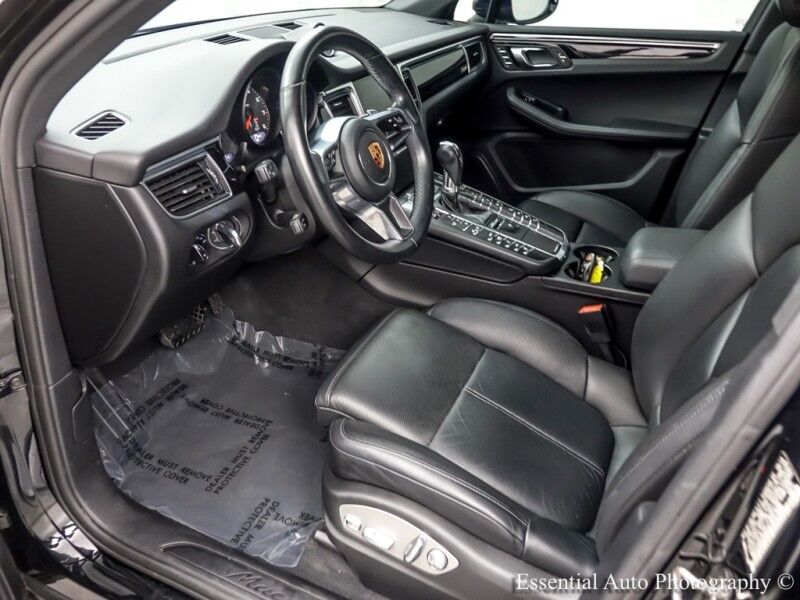 2018 Porsche Macan Sport Edition Willowbrook IL